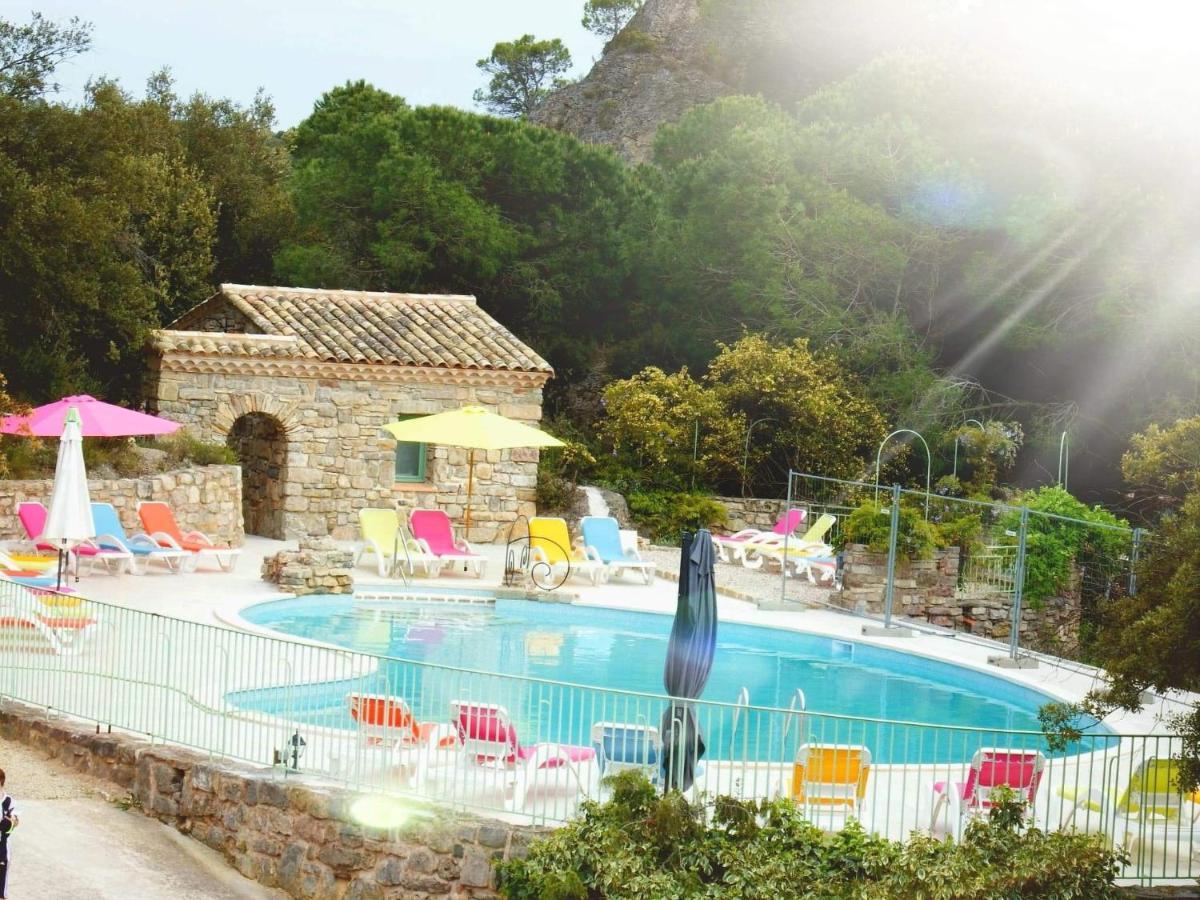 Hôtel Les Hauts de Mourèze Exterior foto