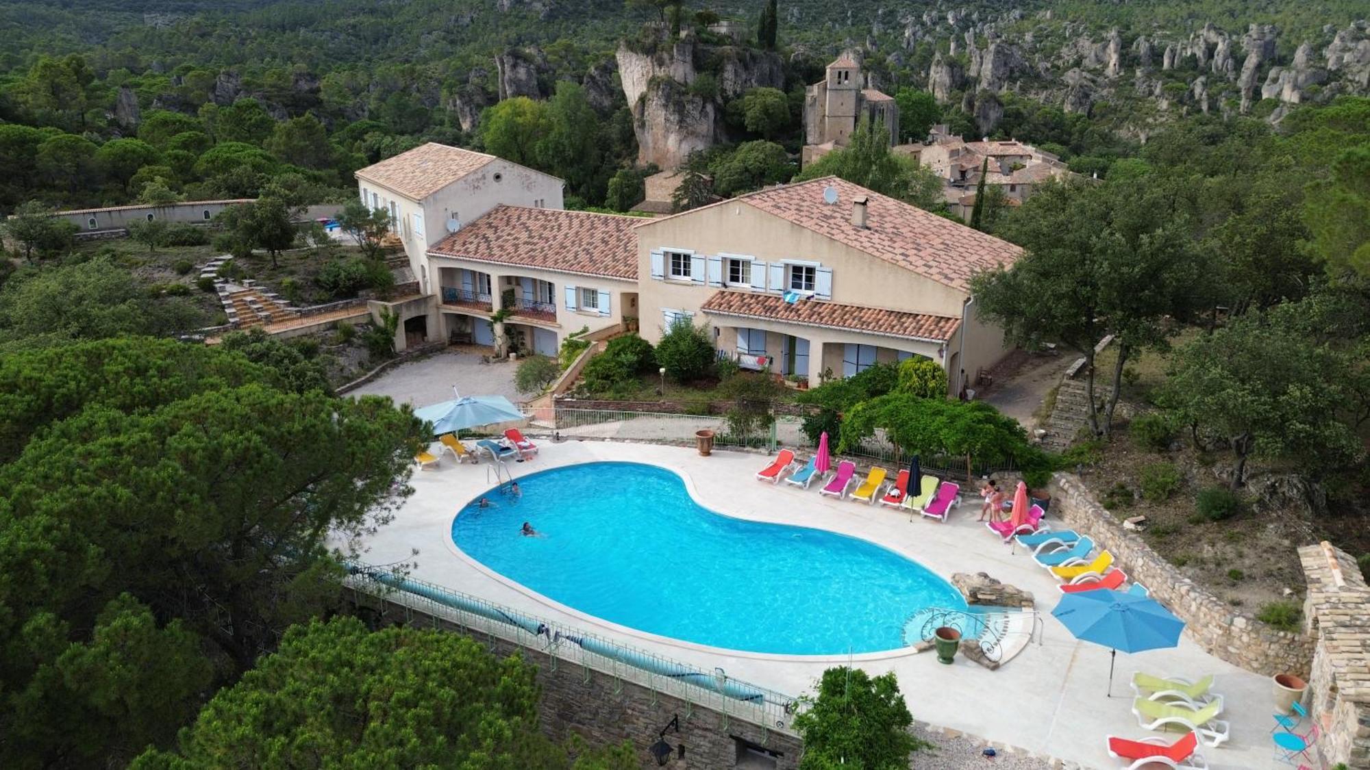 Hôtel Les Hauts de Mourèze Exterior foto